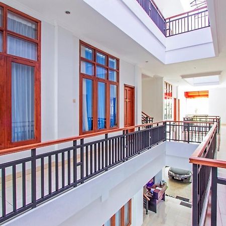 Hotel Reddoorz @ Plemburan Sleman  Esterno foto